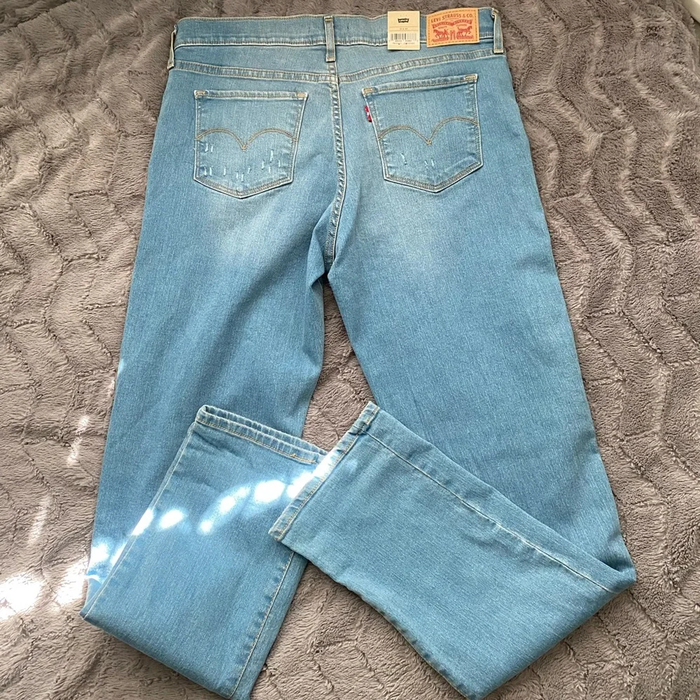 Levi's Straight Leg Jeans - Picture 2 of 7